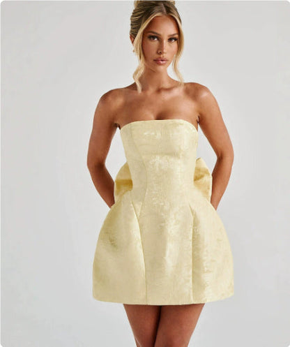 Elegant Strapless Mini Dress with Oversized Bow: Chic Summer Party & Evening Gown NommL