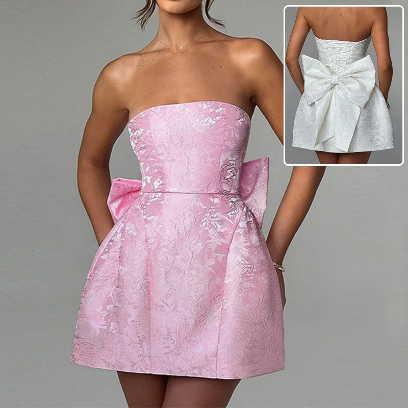 Elegant Strapless Mini Dress with Oversized Bow: Chic Summer Party & Evening Gown