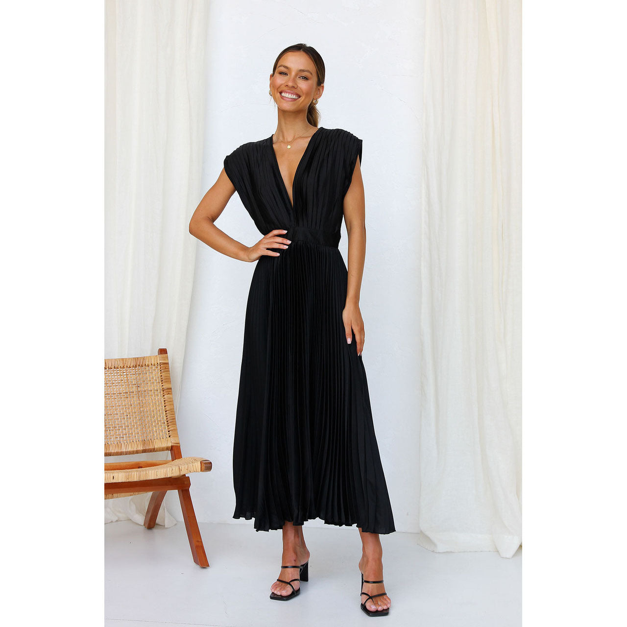 Elegant V-Neck Pleated Maxi Dress: Sleeveless Loose Fit Evening Gown for Weddings & Parties NommL